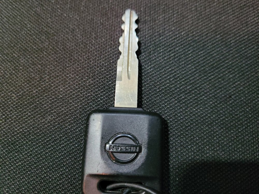Used 2025 Nissan Versa S FWD image 32