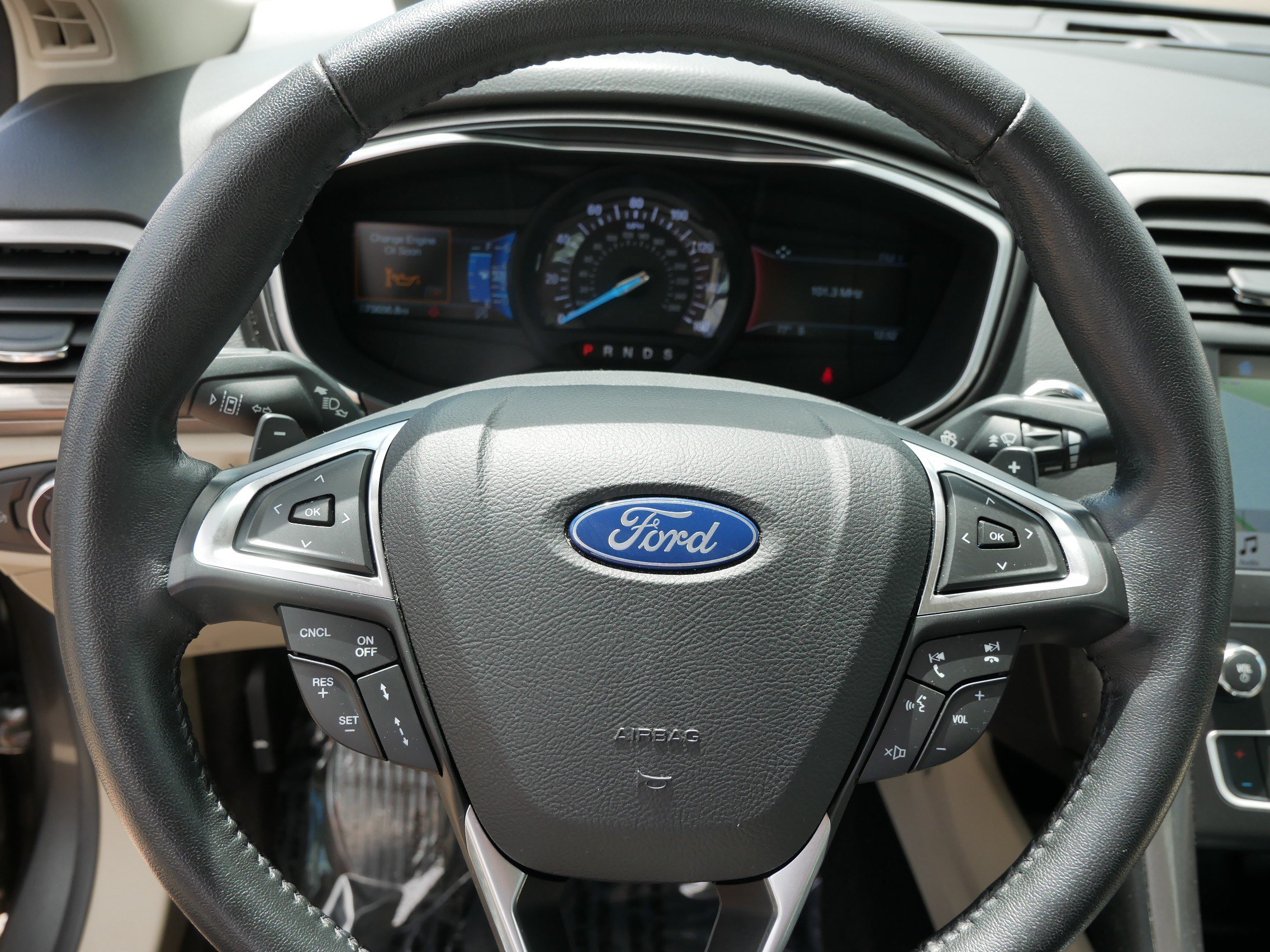 Used 2019 Ford Fusion SEL FWD image 25