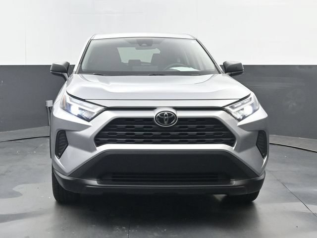 Used 2023 Toyota RAV4 LE FWD image 18
