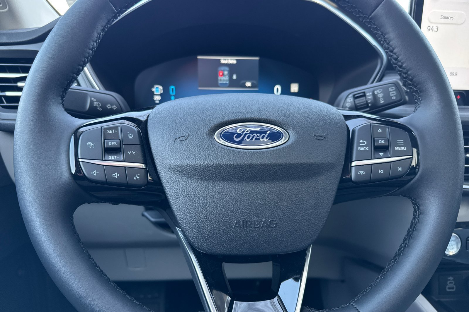 Used 2024 Ford Escape SE w/ PHEV Premium Package FWD image 24
