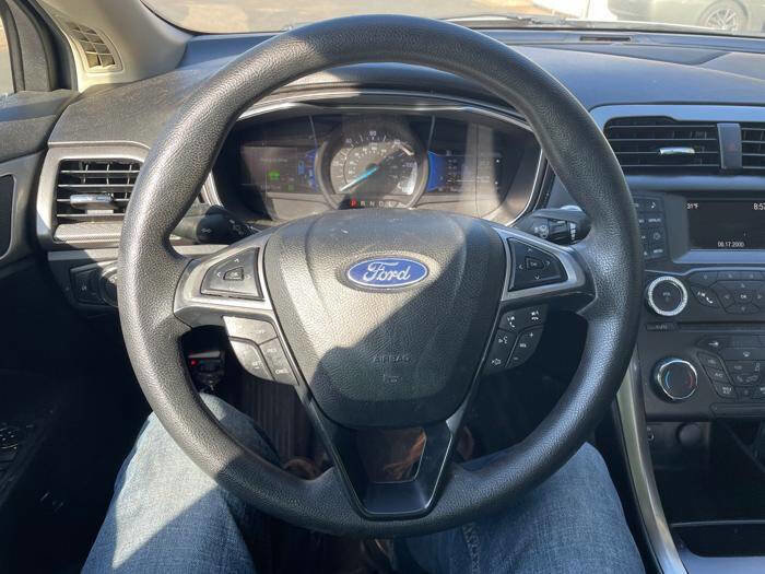 Used 2018 Ford Fusion SE image 33