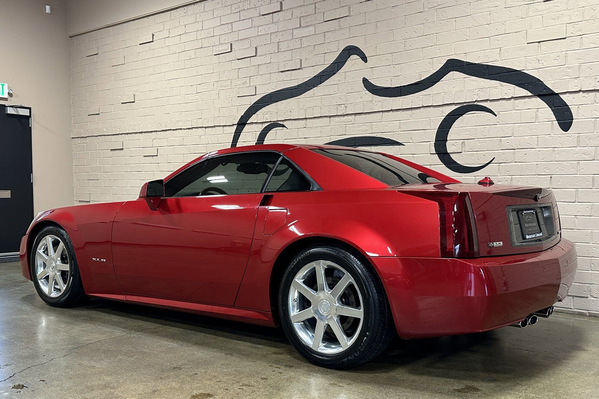 Used 2005 Cadillac XLR image 12