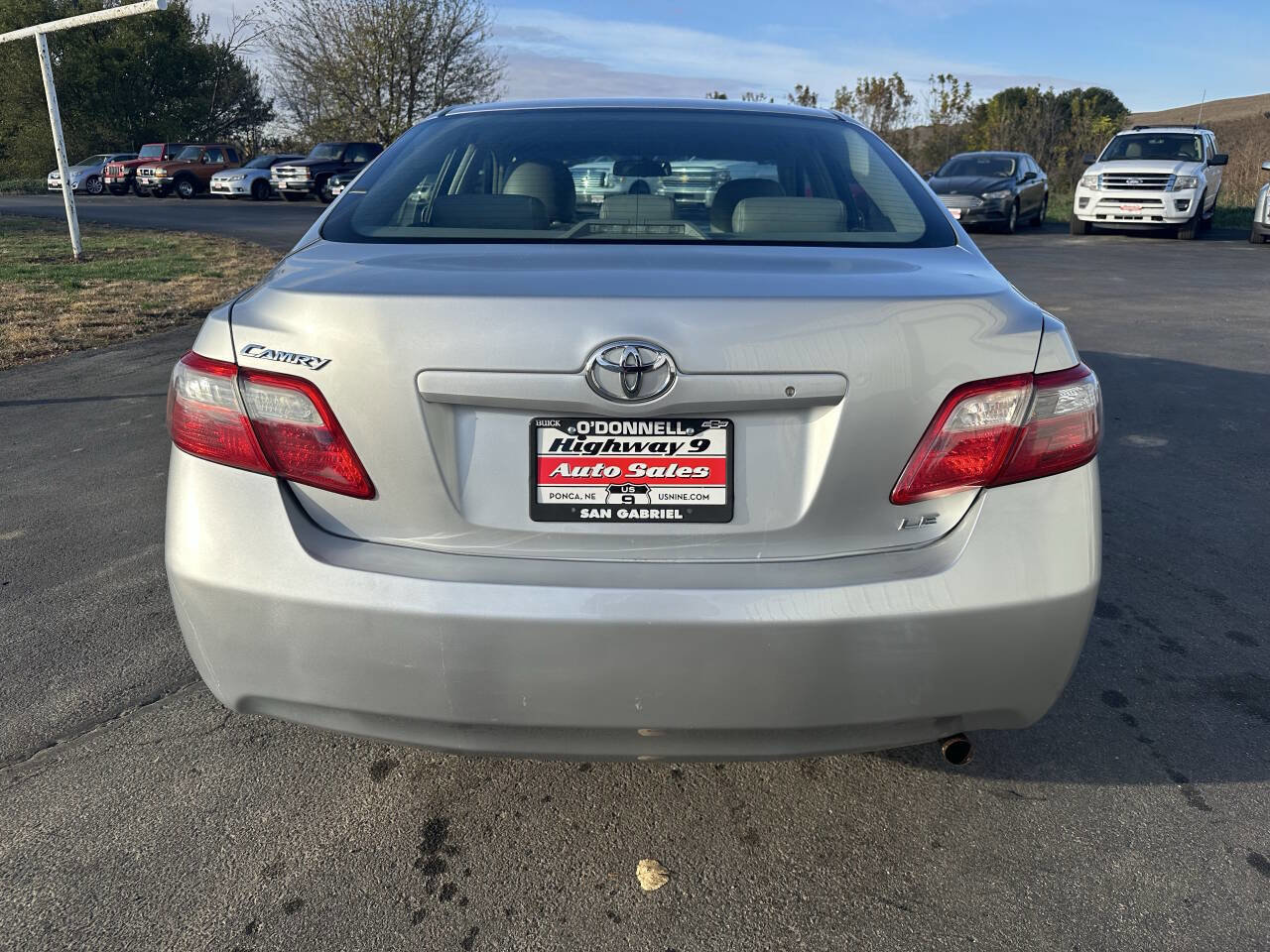 Used 2009 Toyota Camry LE image 4