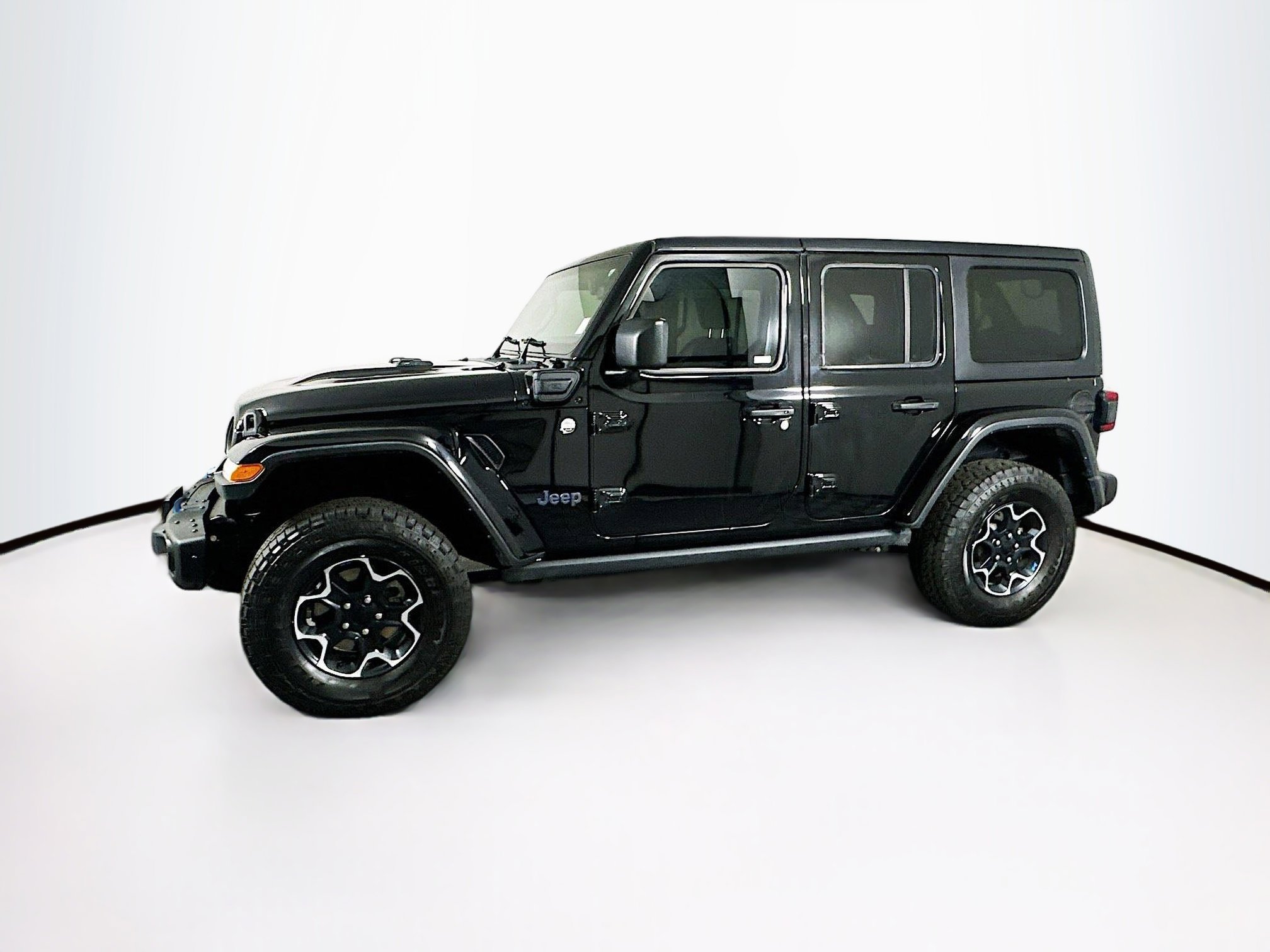 Used 2023 Jeep Wrangler Unlimited Rubicon 4xe w/ Steel Bumper Group image 4