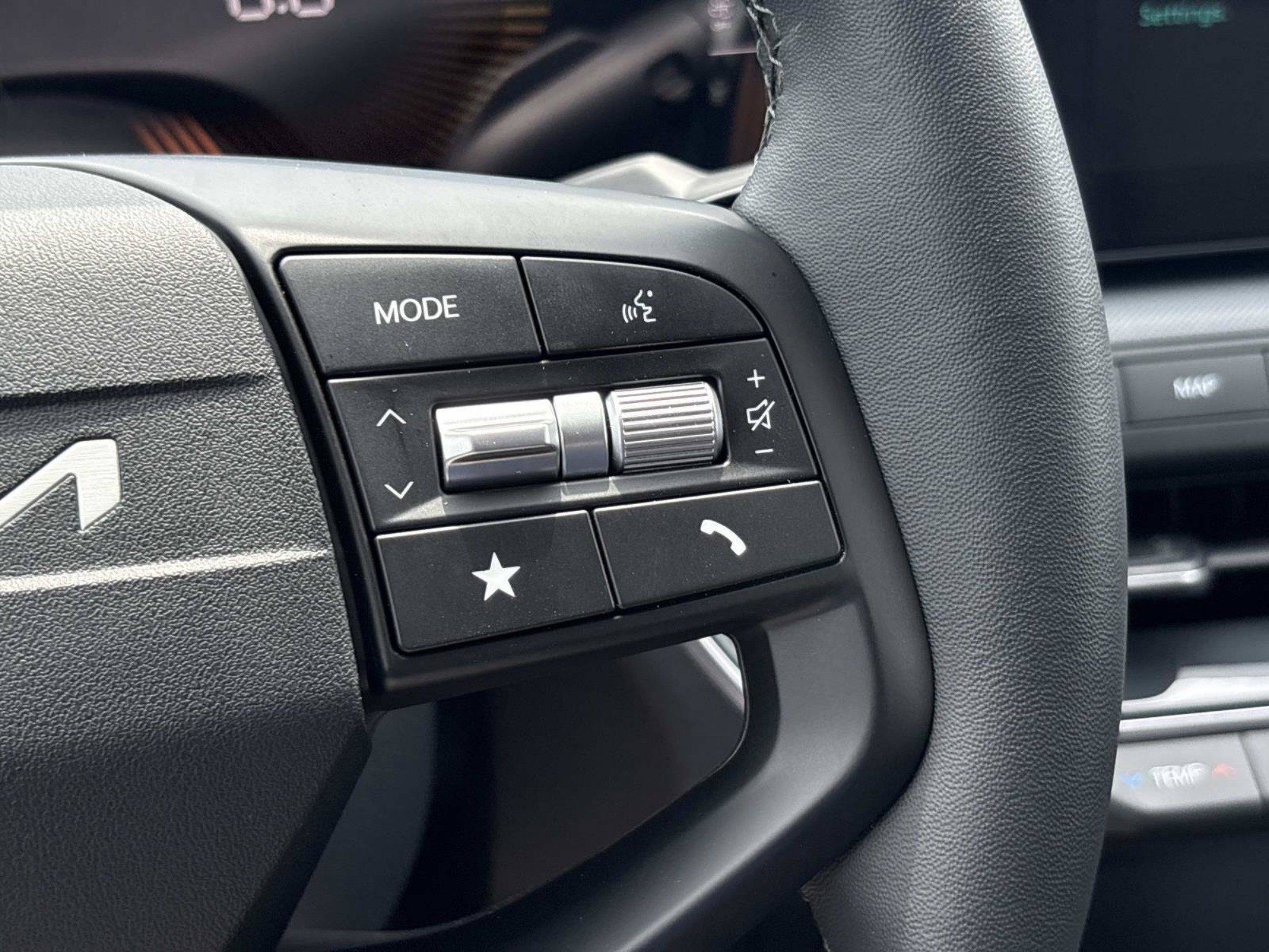 New 2026 Kia K4 EX FWD image 25