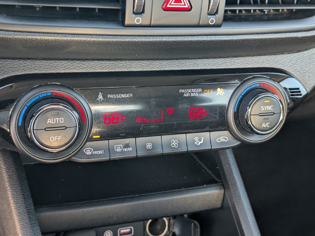 Used 2019 Kia Forte LXS FWD image 13