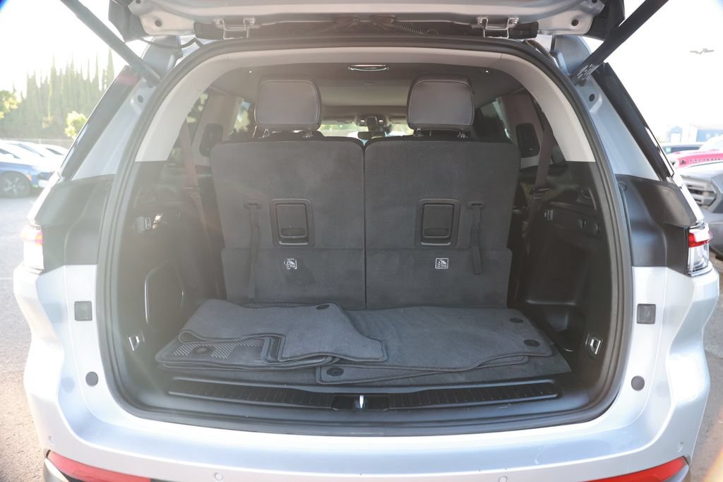 Used 2021 Jeep Grand Cherokee L Limited RWD image 39