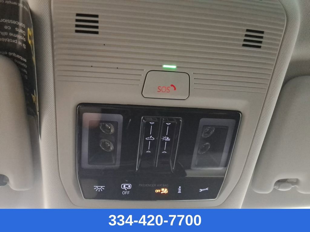 New 2025 Volkswagen Tiguan SE image 28