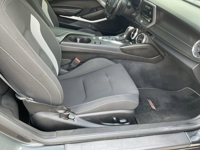 Used 2018 Chevrolet Camaro SS image 14