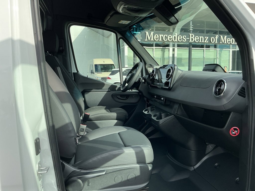 New 2026 Mercedes-Benz Sprinter 2500 image 18