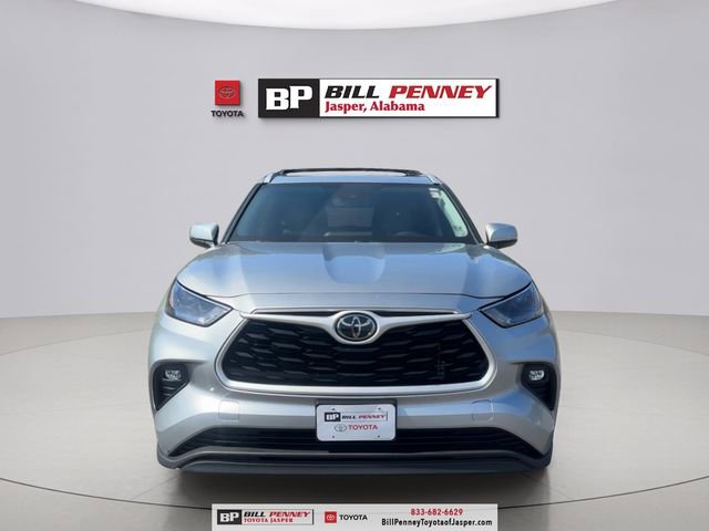 Used 2023 Toyota Highlander XLE image 8