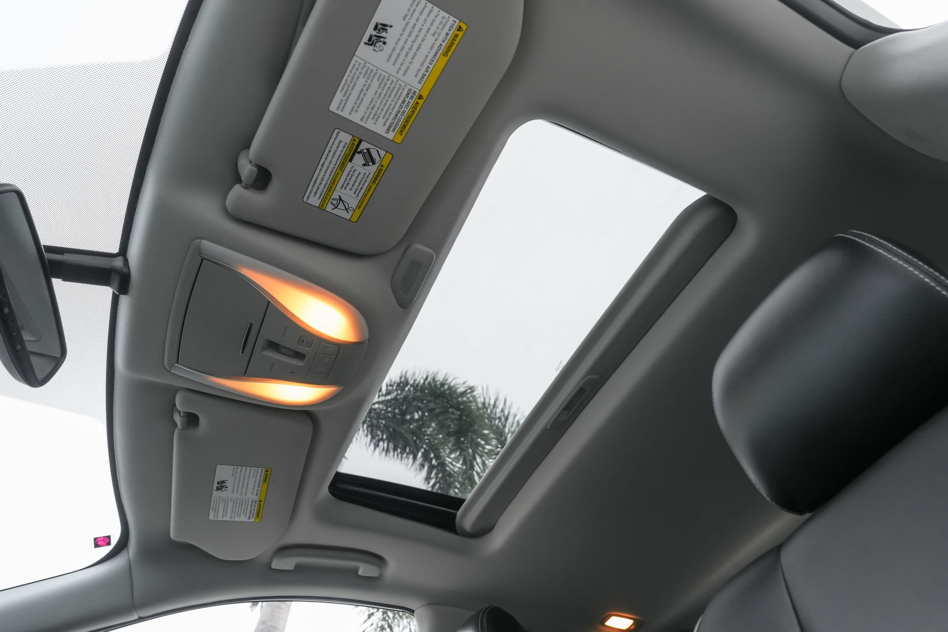 Used 2019 INFINITI QX60 Luxe w/ Essential Package image 19