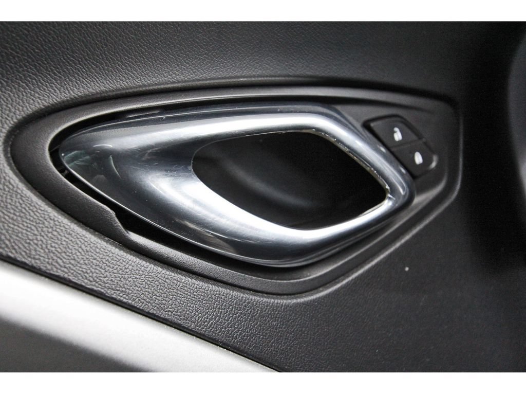 Used 2017 Chevrolet Camaro LT RWD image 21