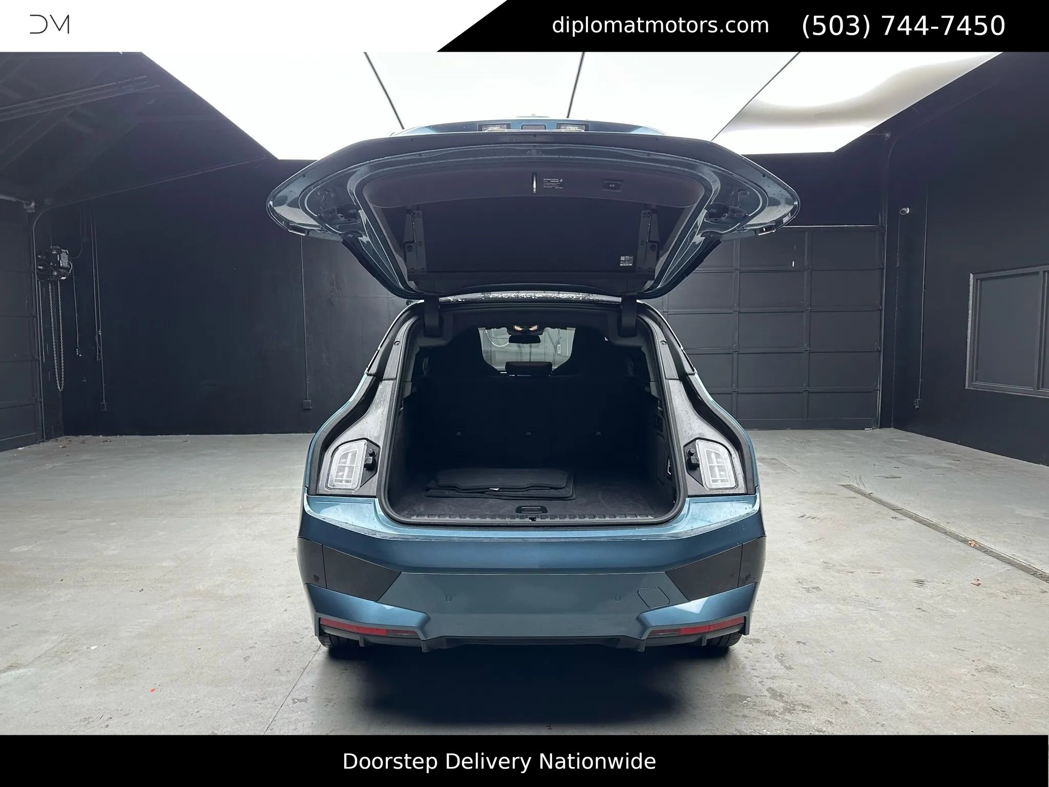 Used 2025 BMW iX xDrive50 w/ Premium Package image 43