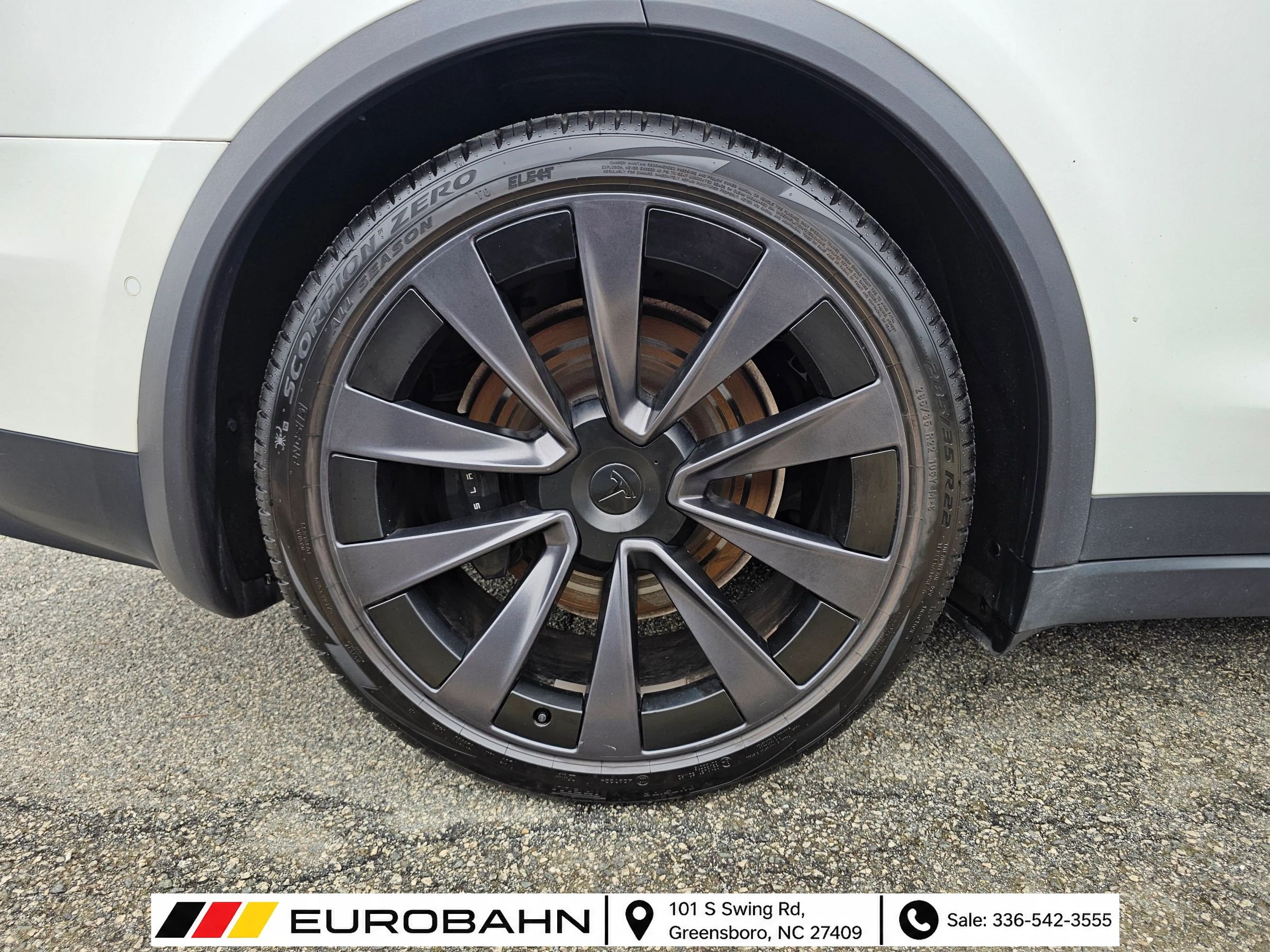 Used 2022 Tesla Model X AWD/4WD image 32