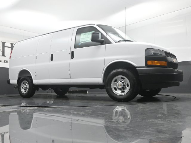 New 2027 Chevrolet Express 2500 w/ Driver Convenience Package RWD image 2