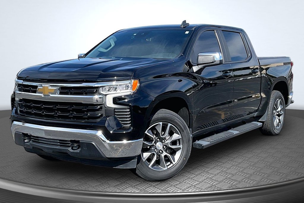 Used 2023 Chevrolet Silverado 1500 LT AWD/4WD image 3