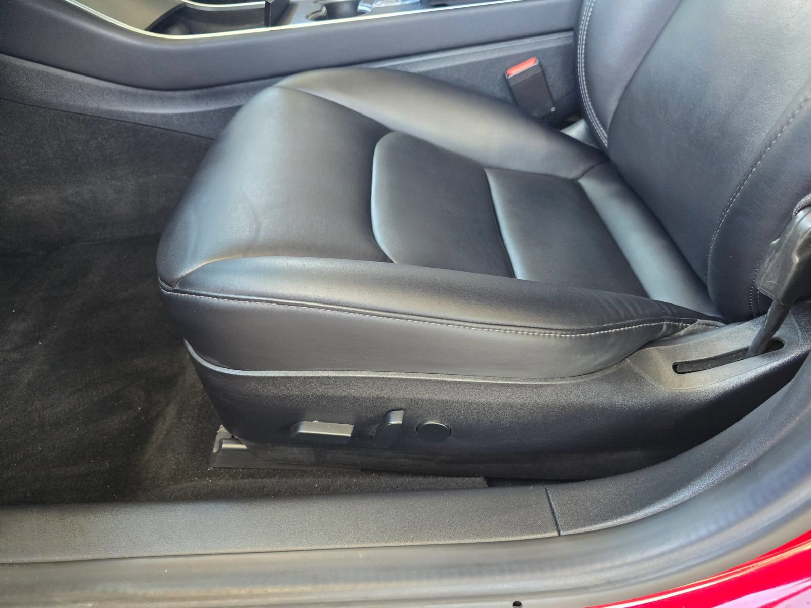 Used 2018 Tesla Model 3 Long Range RWD image 25