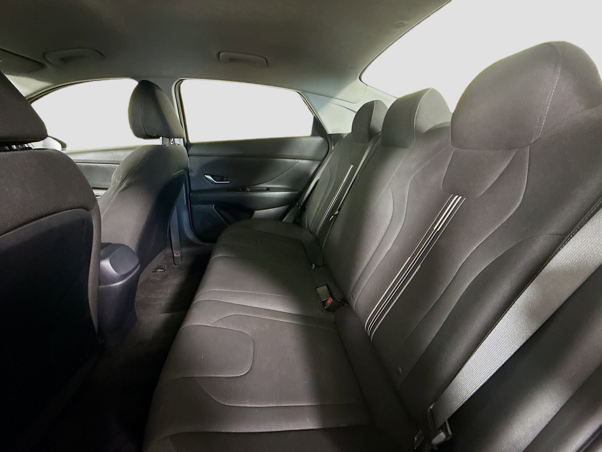 Used 2021 Hyundai Elantra SEL image 25