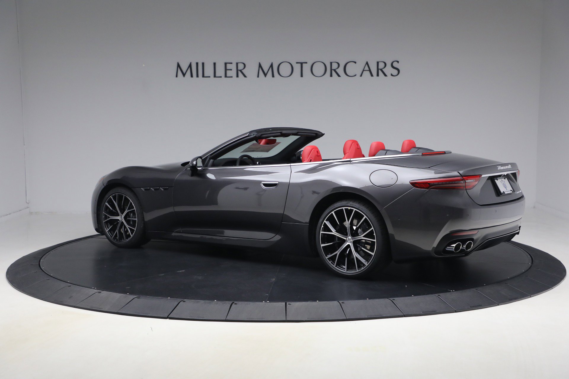 New 2026 Maserati GranCabrio Modena image 3