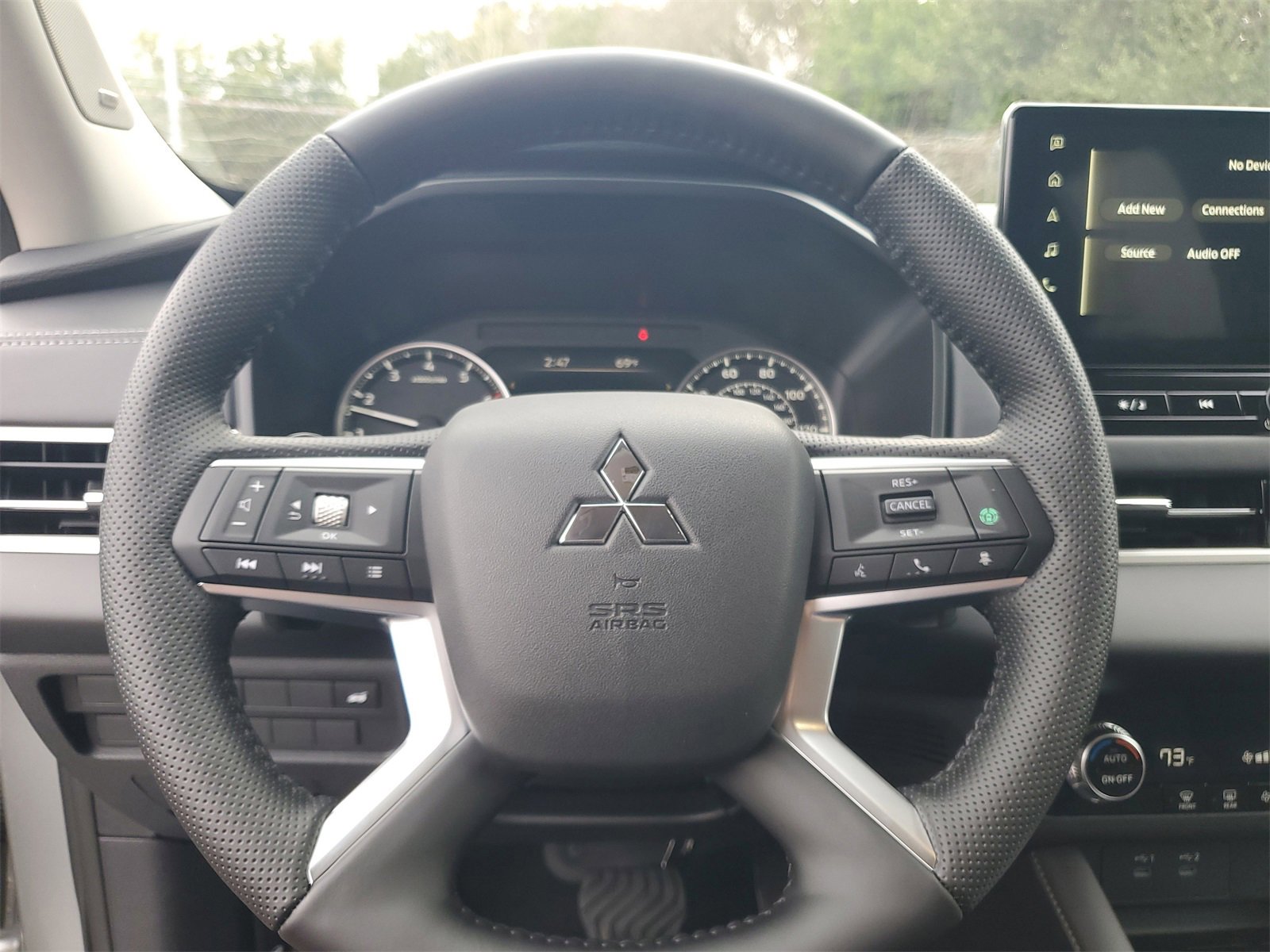 New 2026 Mitsubishi Outlander SE image 10