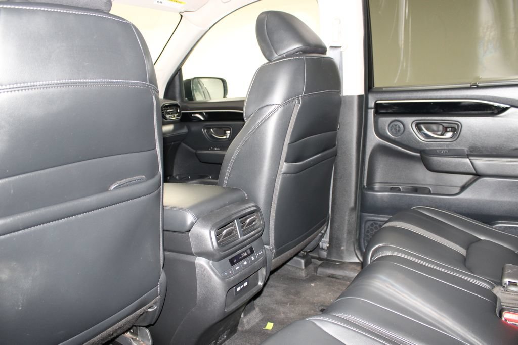 Used 2023 Honda Pilot Touring image 26