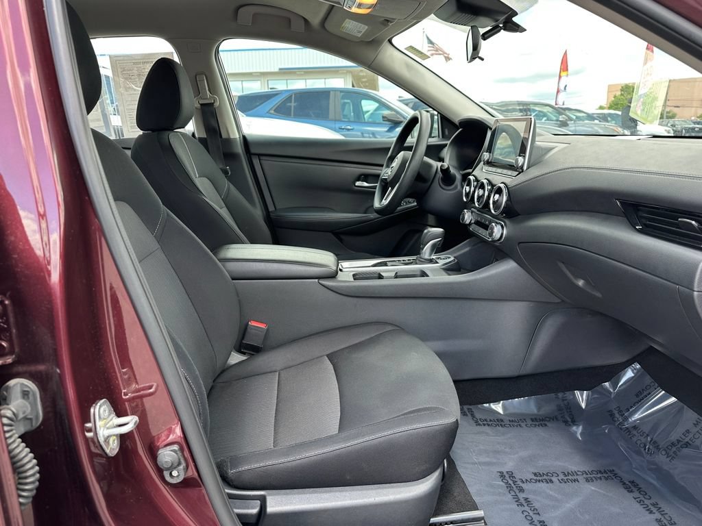 Used 2024 Nissan Sentra SV FWD image 15