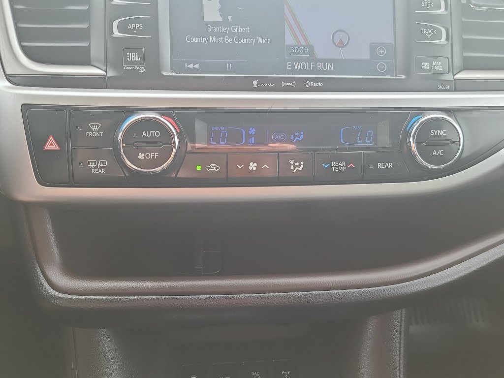 Used 2018 Toyota Highlander Limited AWD/4WD image 23