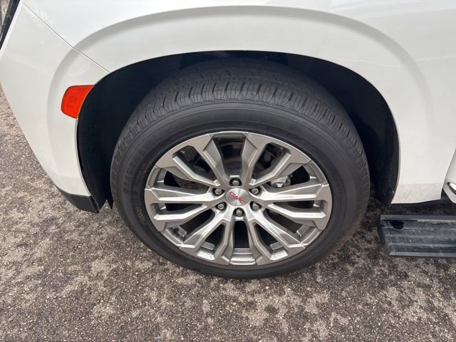 Used 2022 GMC Yukon Denali AWD/4WD image 14