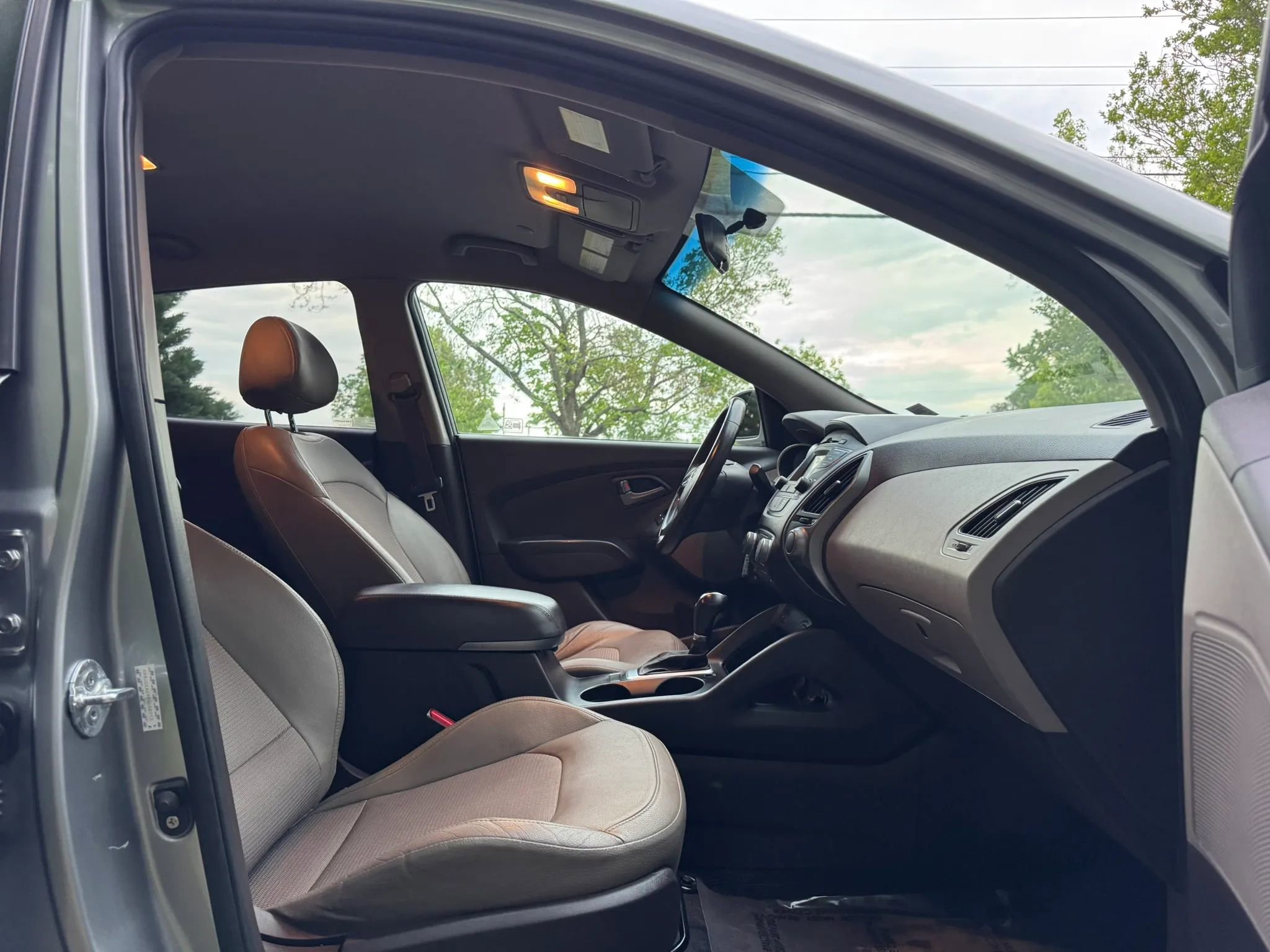 Used 2015 Hyundai Tucson SE AWD/4WD image 14