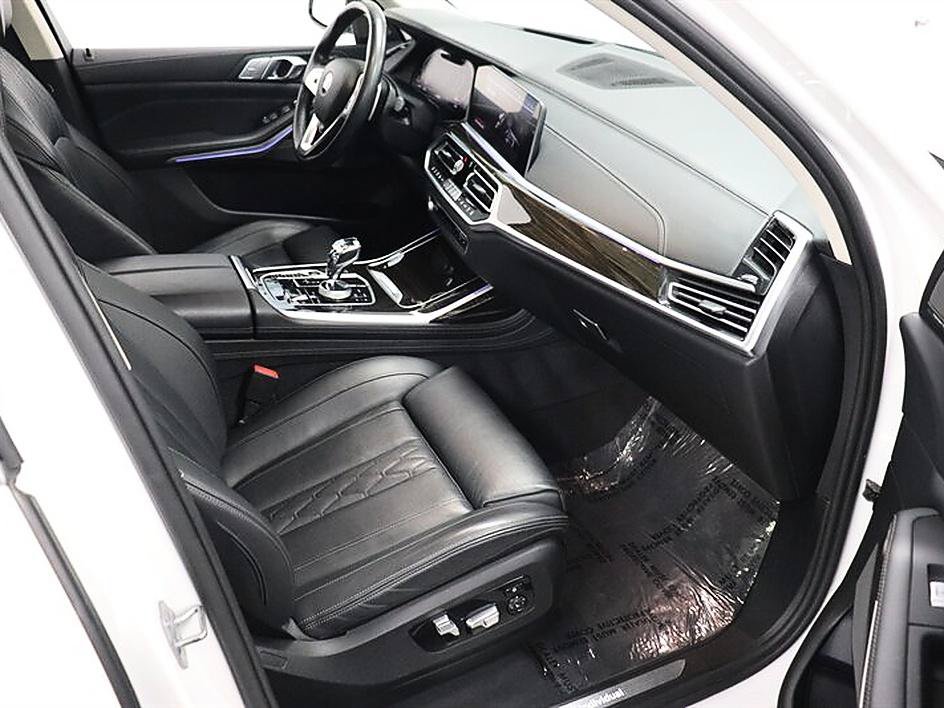 Used 2019 BMW X7 xDrive50i w/ Premium Package AWD/4WD image 11