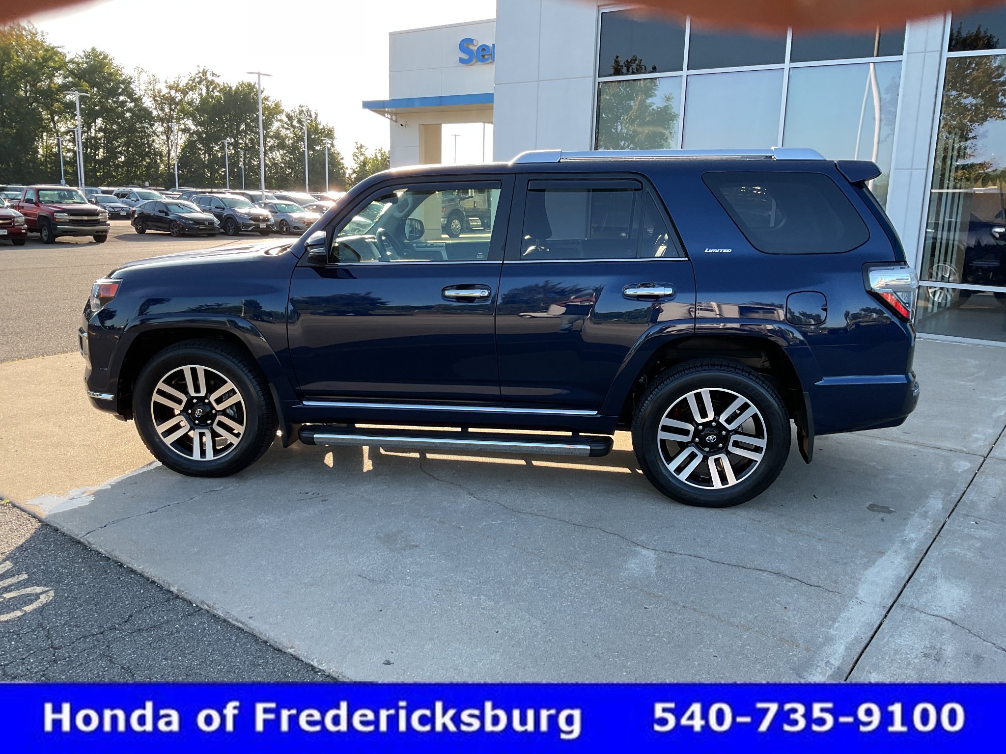 Used 2023 Toyota 4Runner Limited AWD/4WD image 3