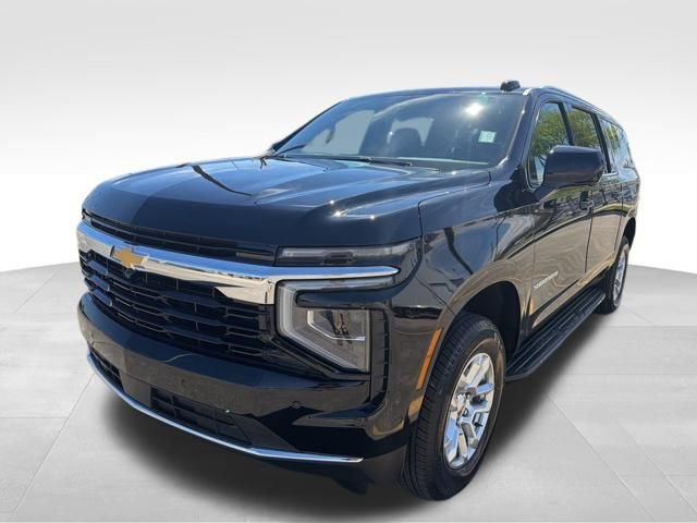 New 2026 Chevrolet Suburban LS image 3