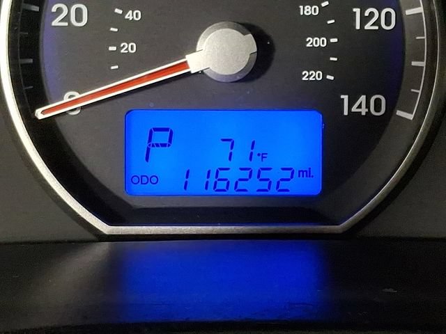Used 2012 Hyundai Santa Fe SE AWD/4WD image 21