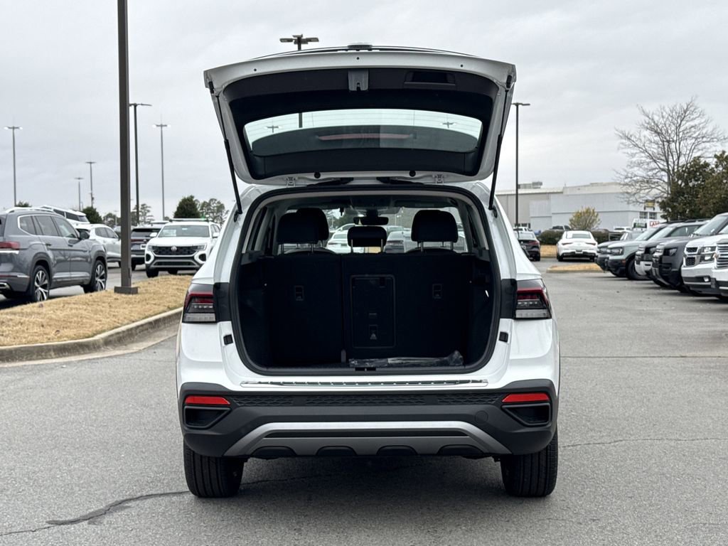 New 2026 Volkswagen Taos S image 15