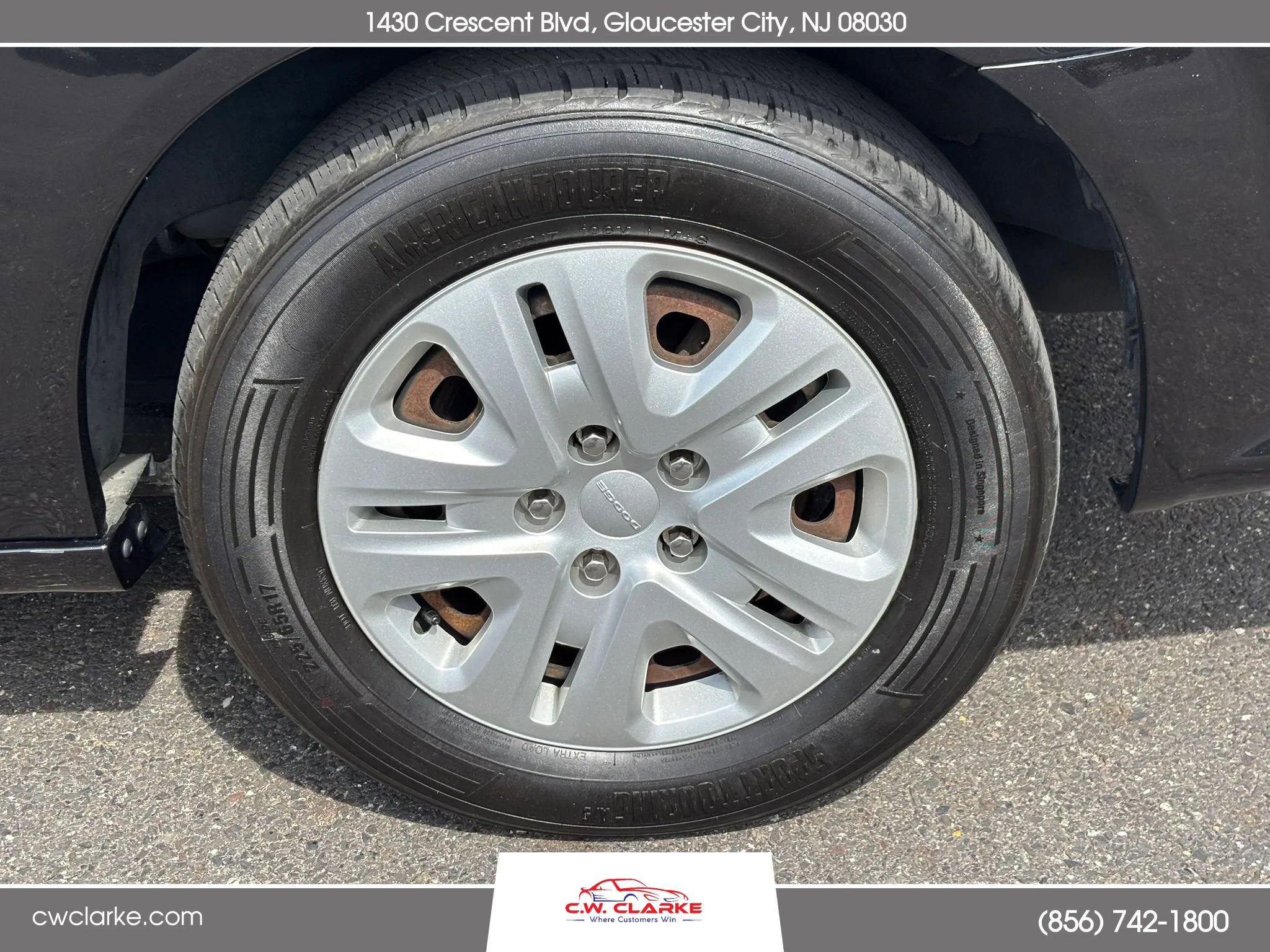 Used 2018 Dodge Grand Caravan SE w/ UConnect Hands-Free Group image 24