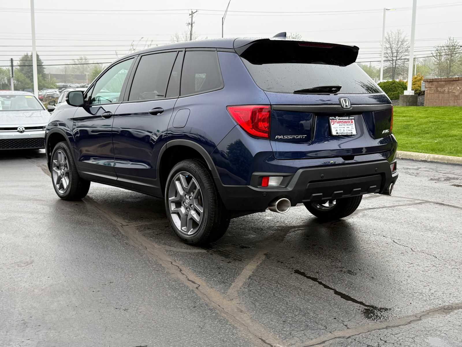 Used 2023 Honda Passport EX-L image 6