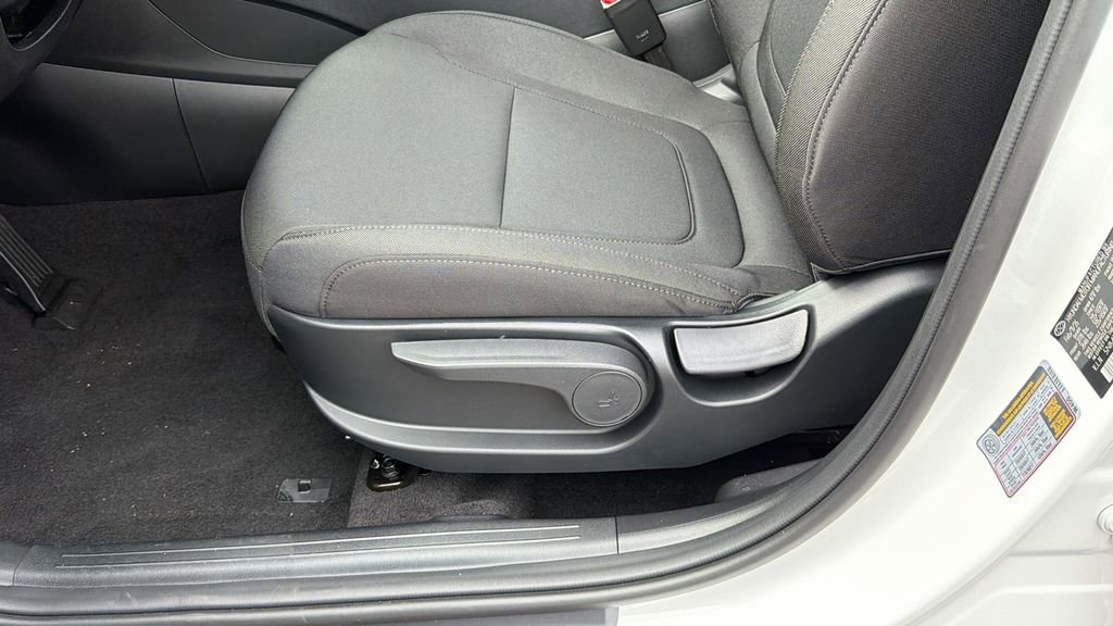 New 2026 Hyundai Tucson SE image 10