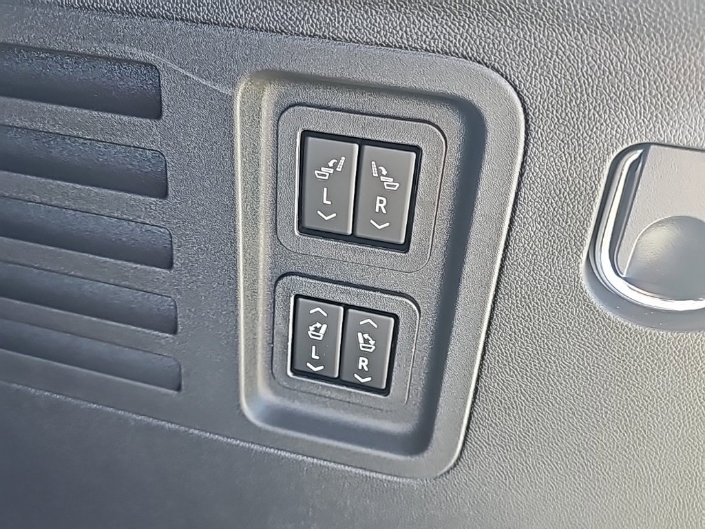 New 2026 GMC Acadia Denali Ultimate image 9