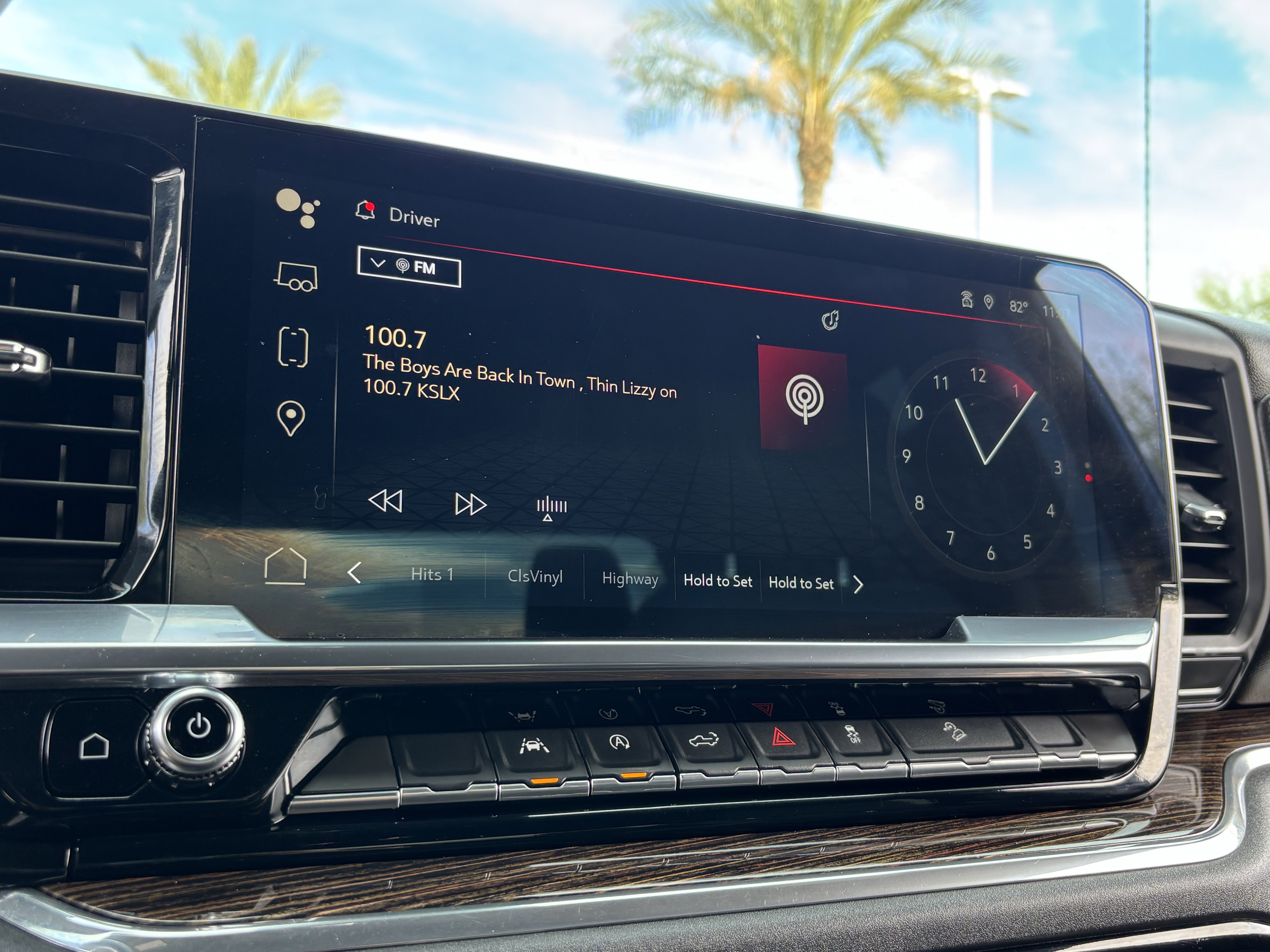 Used 2023 GMC Sierra 1500 SLE image 21