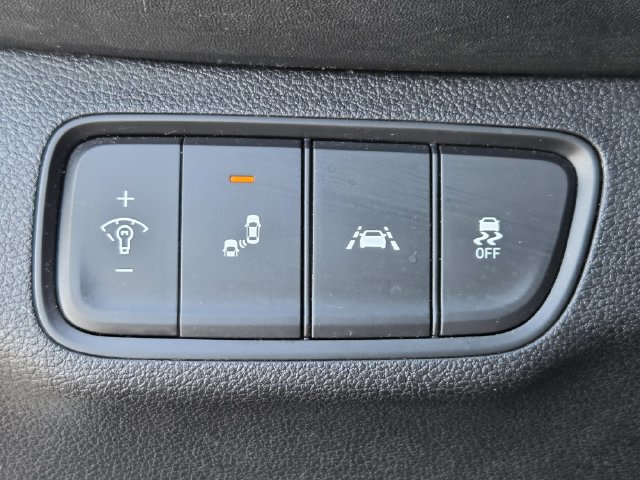Used 2019 Hyundai Santa Fe SEL FWD image 25