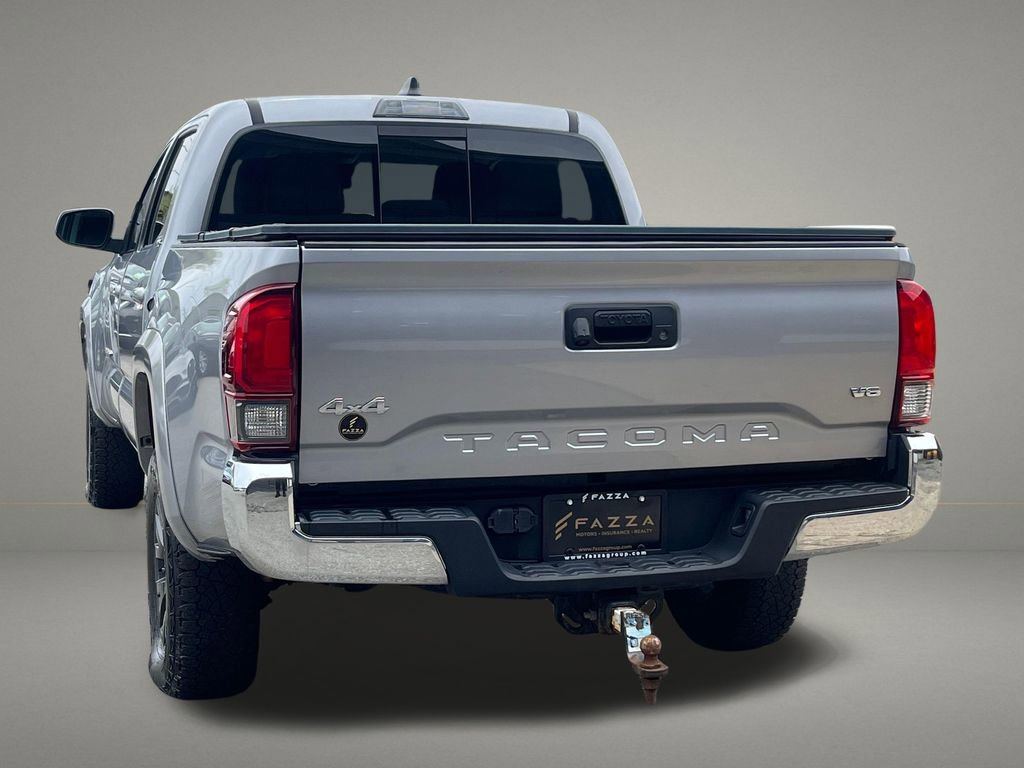 Used 2020 Toyota Tacoma SR5 AWD/4WD image 3