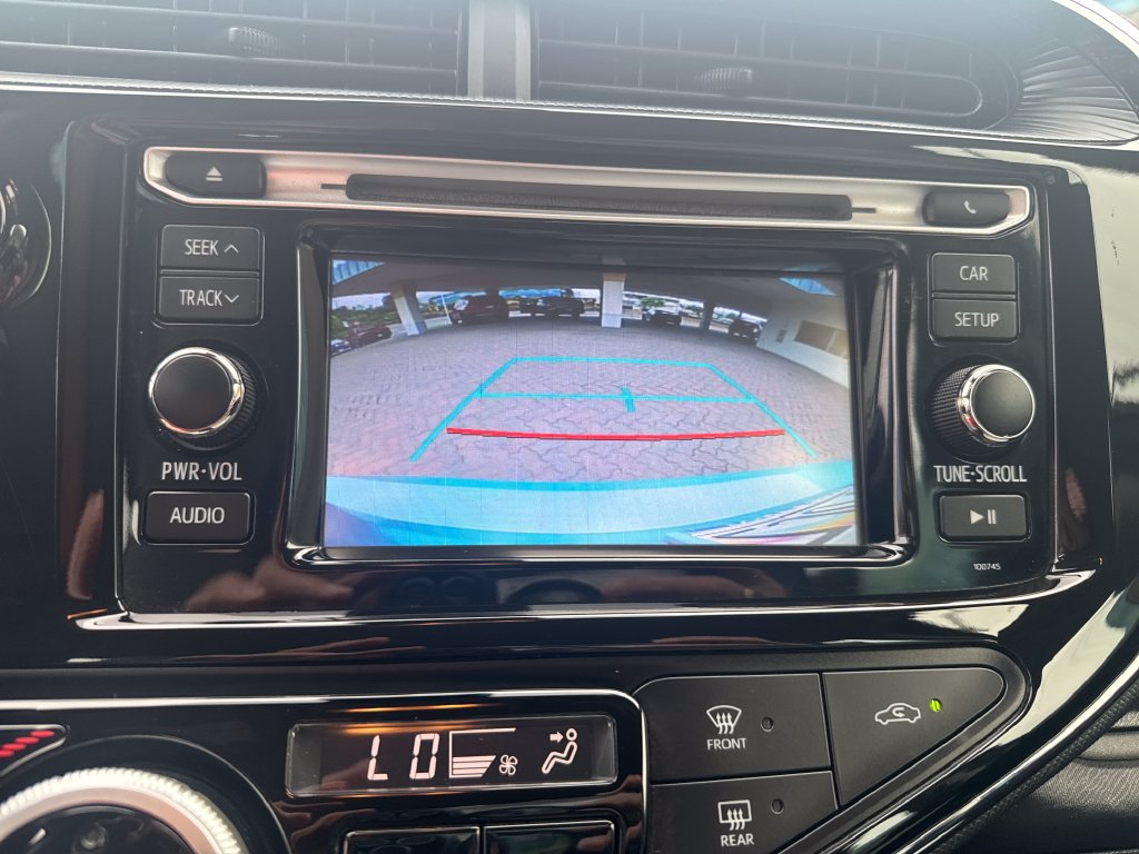 Used 2018 Toyota Prius C One FWD image 21