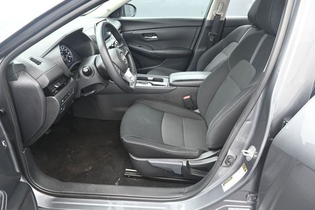 Used 2024 Nissan Sentra SV FWD image 14