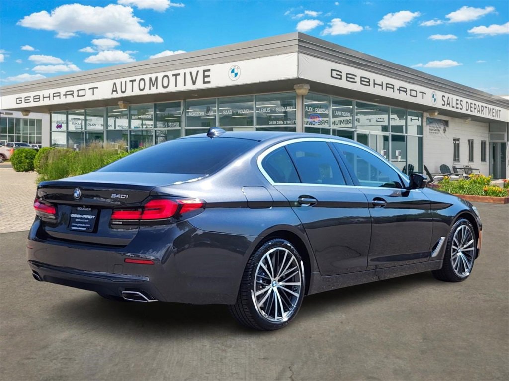 Used 2022 BMW 540i xDrive w/ Premium Package image 7
