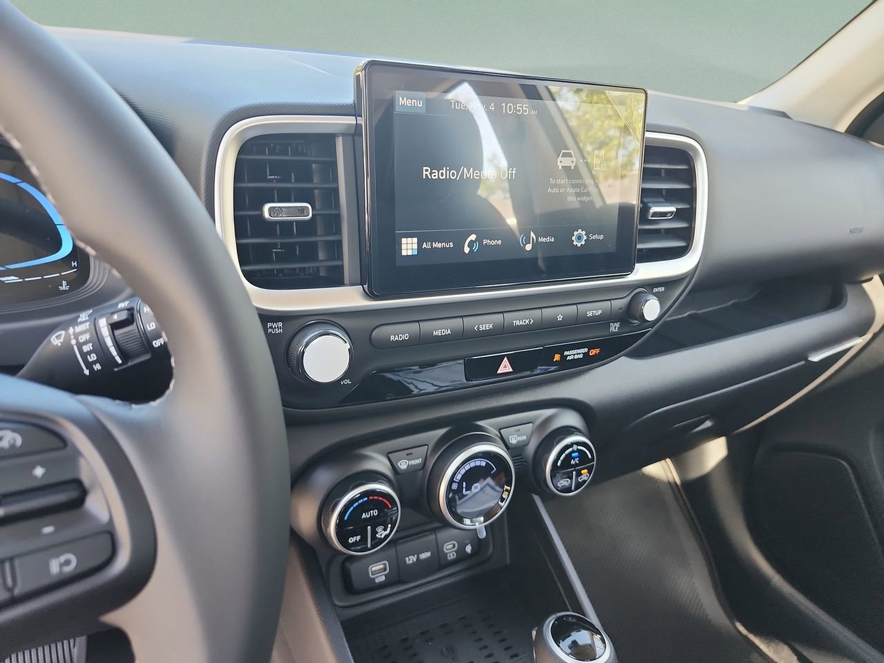 Certified 2026 Hyundai Venue SEL FWD image 12