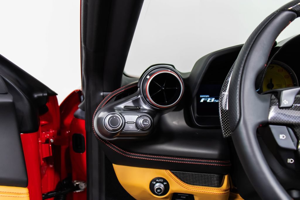 Certified 2023 Ferrari F8 Tributo RWD image 38