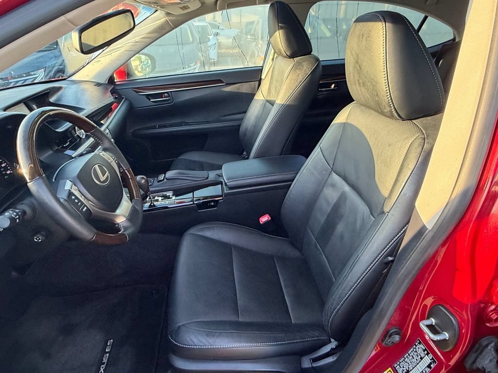 Used 2014 Lexus ES 350 w/ Luxury Package FWD image 10