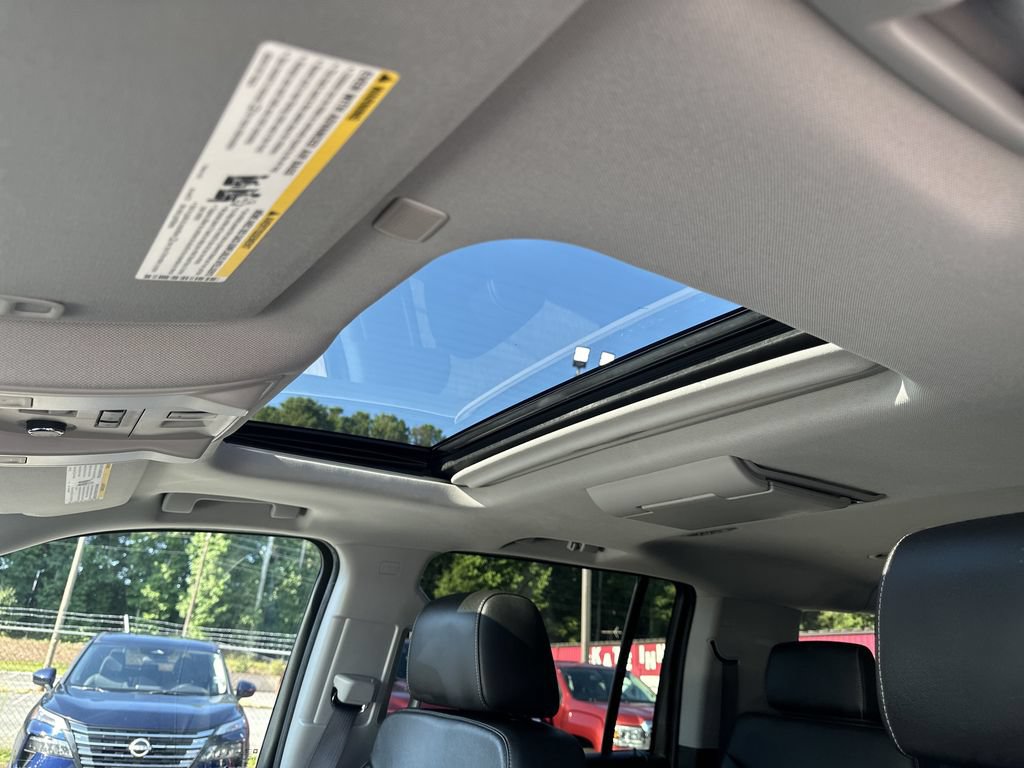 Used 2017 Chevrolet Suburban Premier AWD/4WD image 33