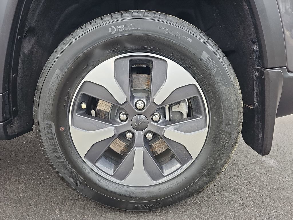 Used 2022 Jeep Grand Cherokee Limited 4xe w/ MOPAR Finishing Package image 37